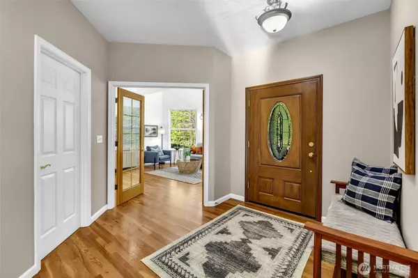 9721 NE Livingston Mtn CT, Camas, WA 98607