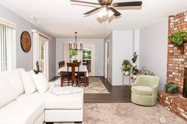 194 Cole RD, Kelso, WA 98626