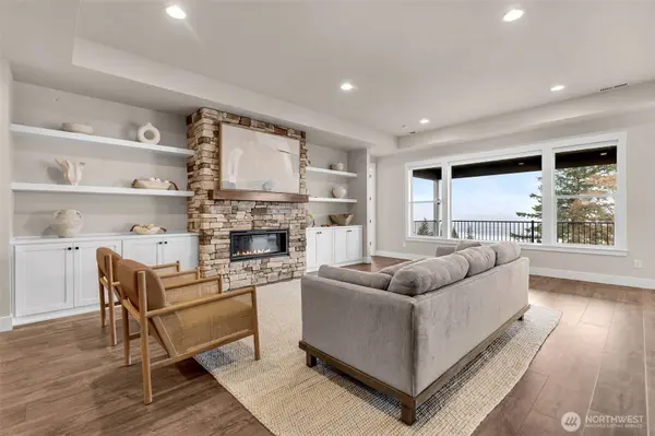 105 Eli Avery AVE, Kalama, WA 98625