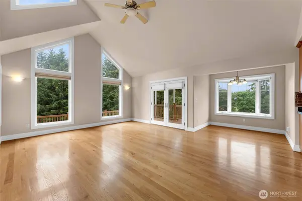 166 Riverscape RD, Kalama, WA 98625