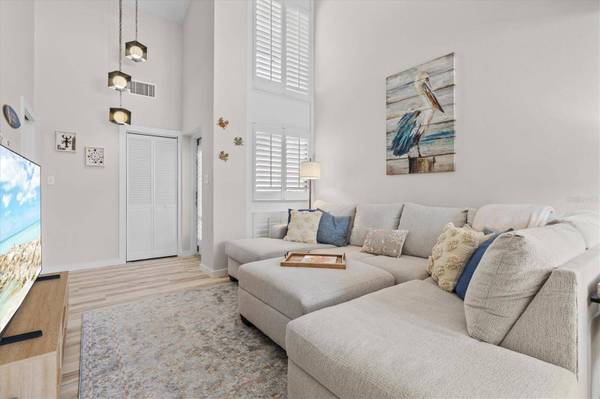 800 S BLVD OF THE PRESIDENTS #3, Sarasota, FL 34236