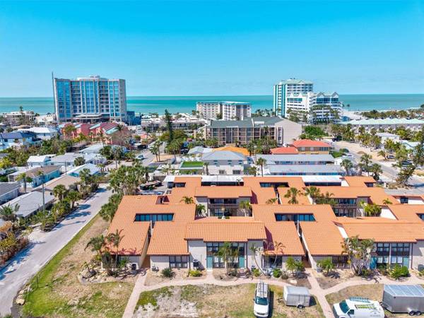 800 S BLVD OF THE PRESIDENTS #3, Sarasota, FL 34236