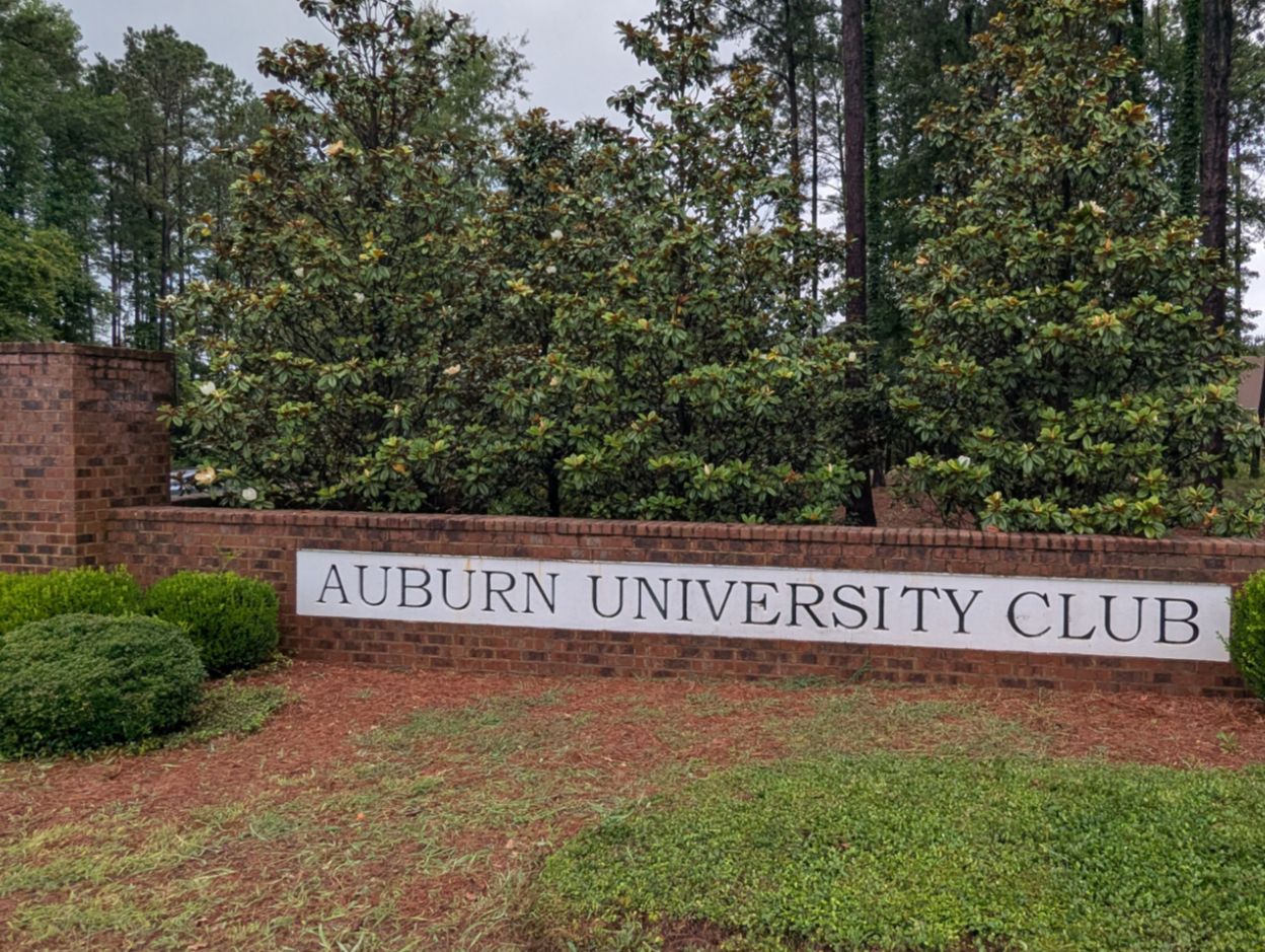 Auburn University Club neighborhood in Auburn Alabama