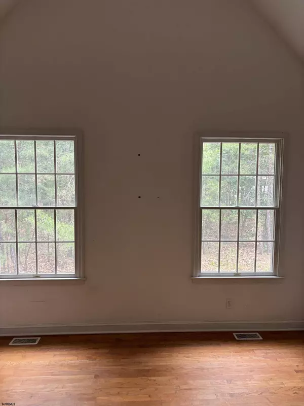 135 Walkers Forge Rd Road, Mays Landing, NJ 08330