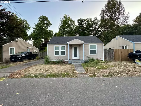 9511 NE GERTZ CIR, Portland, OR 97211