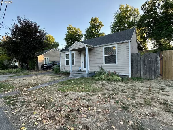 9511 NE GERTZ CIR, Portland, OR 97211