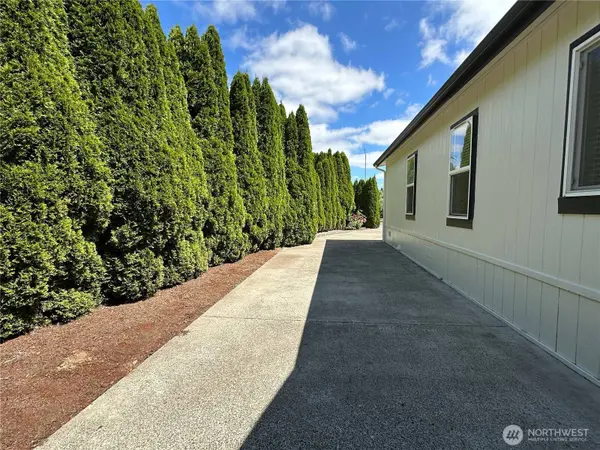 7617 NE 54 ST, Vancouver, WA 98662