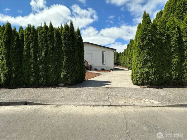 7617 NE 54 ST, Vancouver, WA 98662