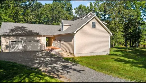 25 Cow Shed RD, Lancaster, VA 22503
