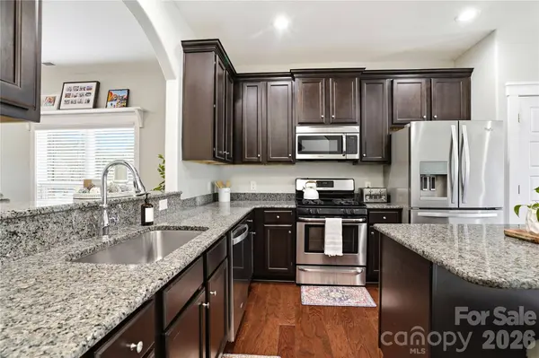 3157 Delaware DR, Denver, NC 28037