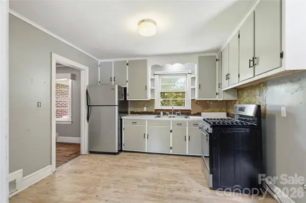 307 Dutchman AVE, Mount Holly, NC 28120