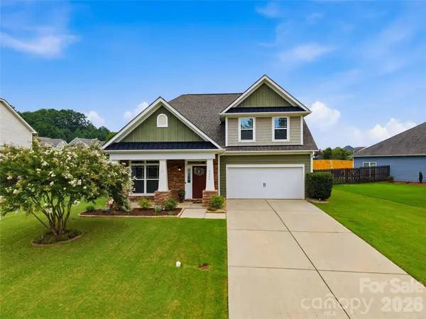 3151 Delaware DR