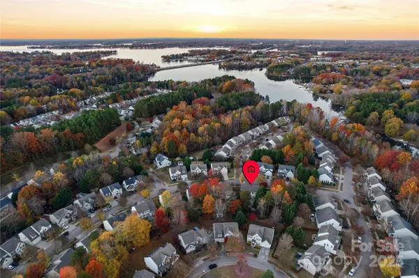 18015 Harbor Mist RD, Cornelius, NC 28031