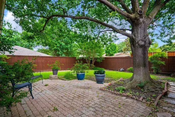315 Ridgewood Drive, Richardson, TX 75080