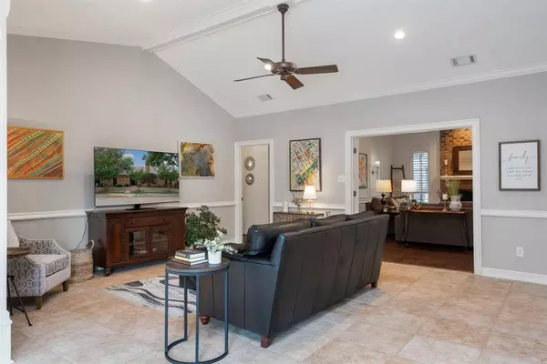 7340 Briarnoll Drive, Dallas, TX 75252