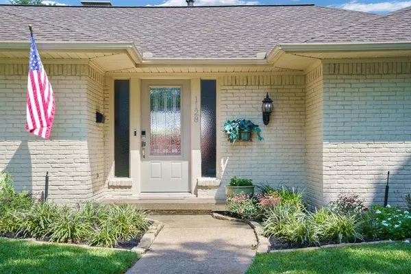 1128 Pueblo Drive, Richardson, TX 75080