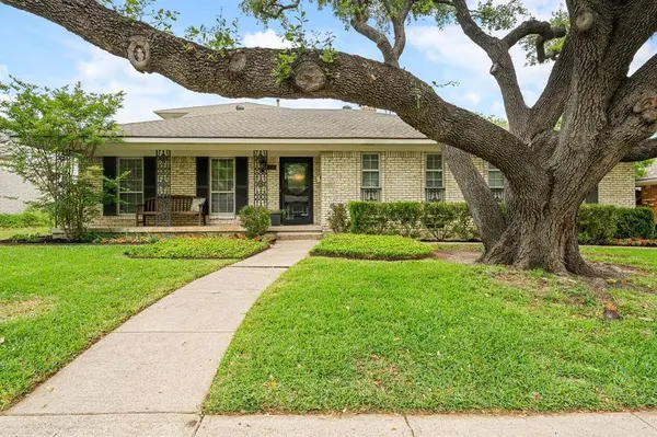 7731 La Sobrina Drive, Dallas, TX 75248