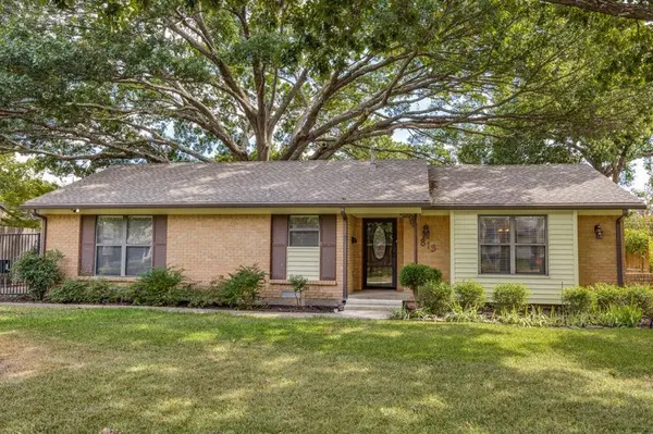 813 Brookhurst Drive