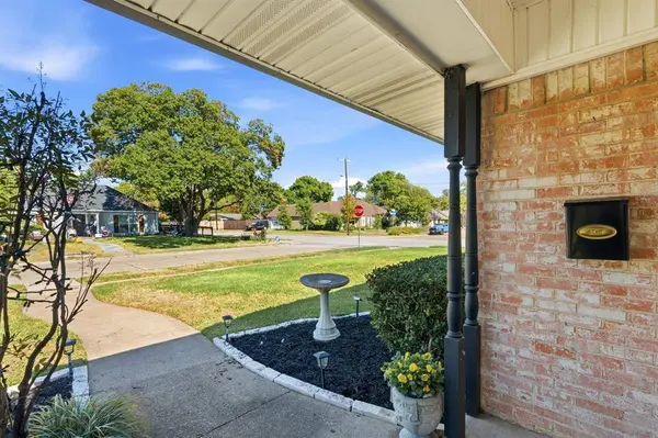 601 Winchester Drive, Richardson, TX 75080