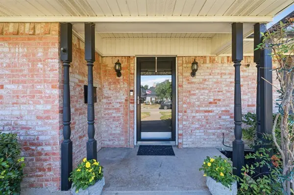 601 Winchester Drive, Richardson, TX 75080