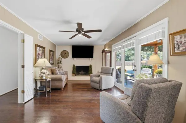 601 Winchester Drive, Richardson, TX 75080