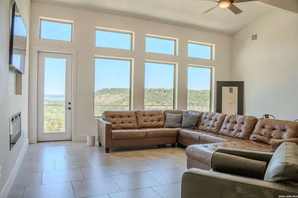 500 NAKED INDIAN TRL, New Braunfels, TX 78132