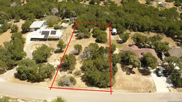 1533 DESIREE ST, Canyon Lake, TX 78133
