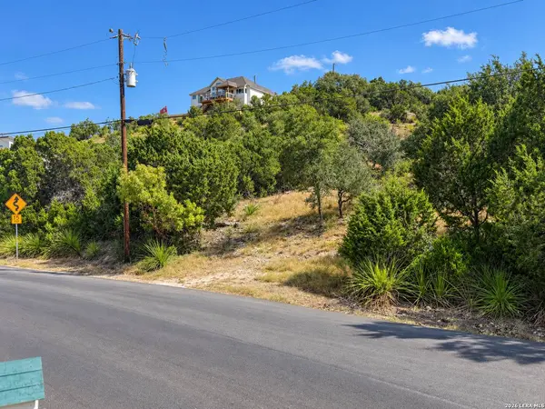340 LEDGEVIEW DR, Canyon Lake, TX 78133