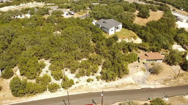 280 SCENIC HILLS DR, Canyon Lake, TX 78133
