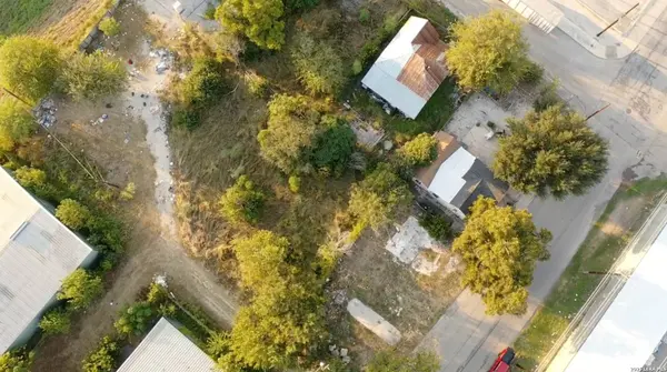 607 Comal, San Antonio, TX 78207