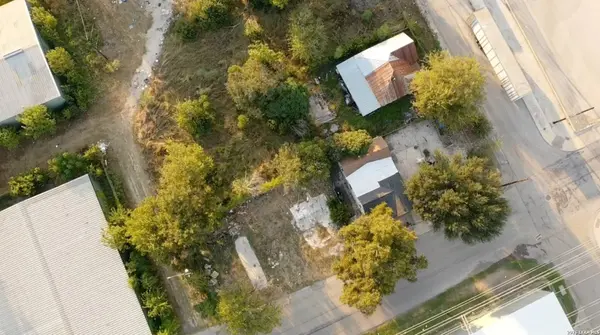 607 Comal, San Antonio, TX 78207
