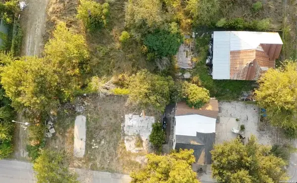 607 Comal, San Antonio, TX 78207