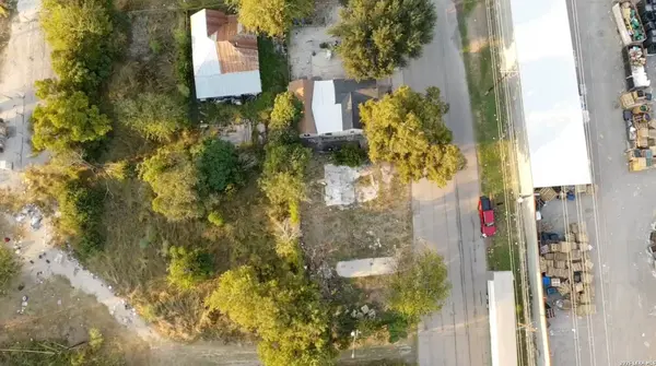 607 Comal, San Antonio, TX 78207