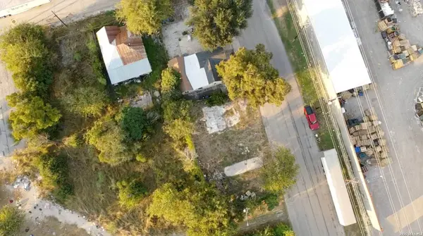 607 Comal, San Antonio, TX 78207