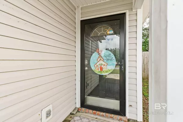 8545 Brandy Oak Court, Mobile, AL 36695