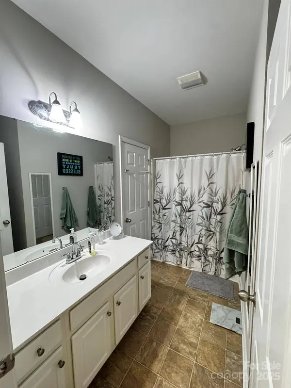 347 Valley Brook LN SE, Concord, NC 28025