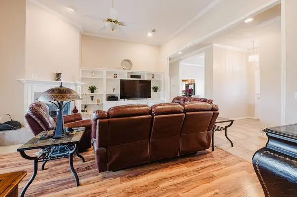 4809 Pine Meadow Dr, Midland, TX 79705
