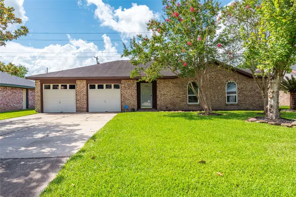 2201 Kingsway DR, League City, TX 77573