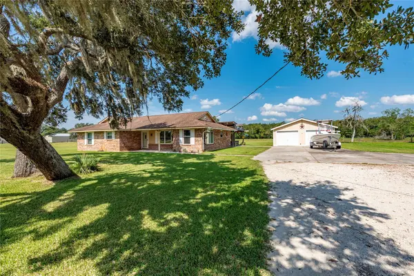 3349 County Road 580, West Columbia, TX 77486