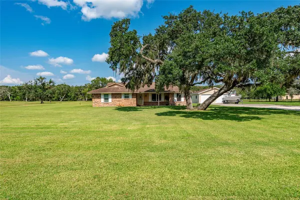 3349 County Road 580, West Columbia, TX 77486