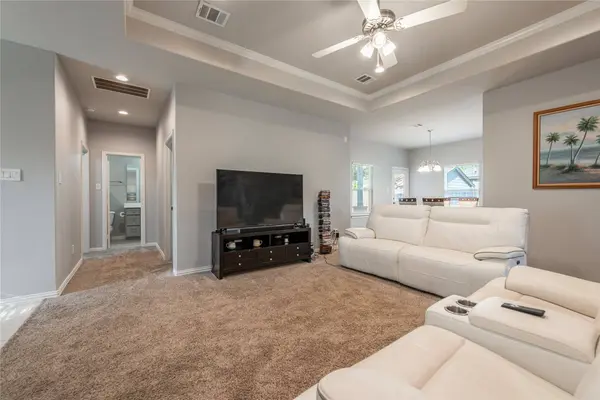 1008 8th AVE N, Texas City, TX 77590