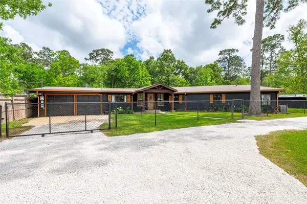 1908 Deats RD, Dickinson, TX 77539
