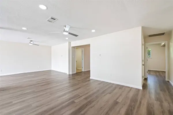 2324 N Logan ST, Texas City, TX 77590