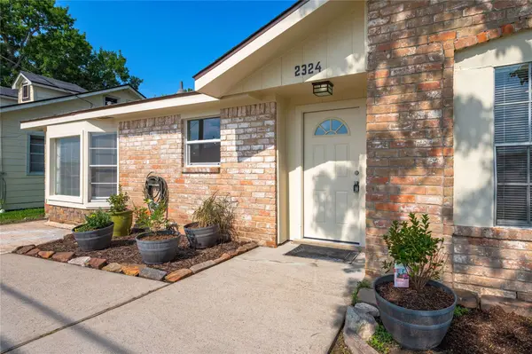 2324 N Logan ST, Texas City, TX 77590