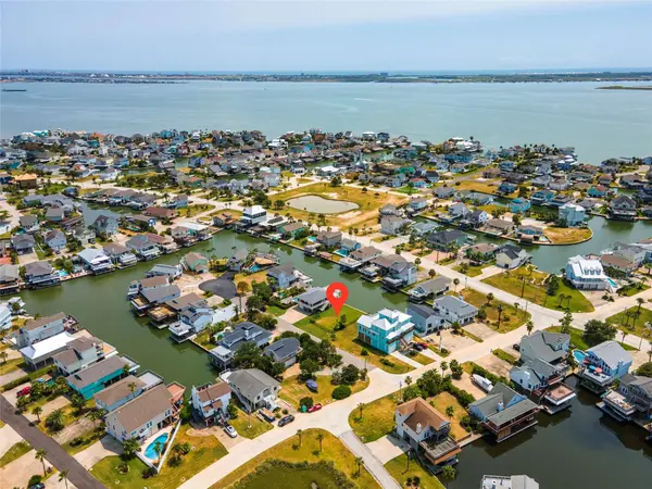 0000 Coral WAY, Tiki Island, TX 77554