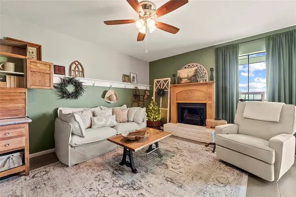 18511 Egret Bay BLVD #108, Webster, TX 77058