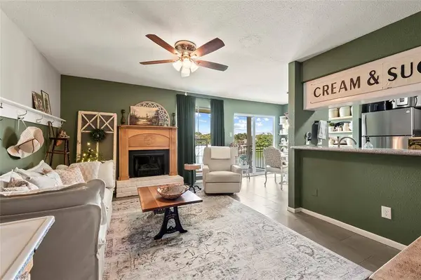 18511 Egret Bay BLVD #108, Webster, TX 77058