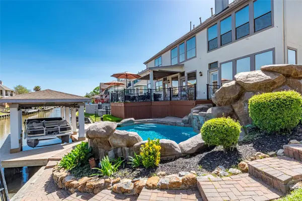 2534 De Four TRCE, Seabrook, TX 77586