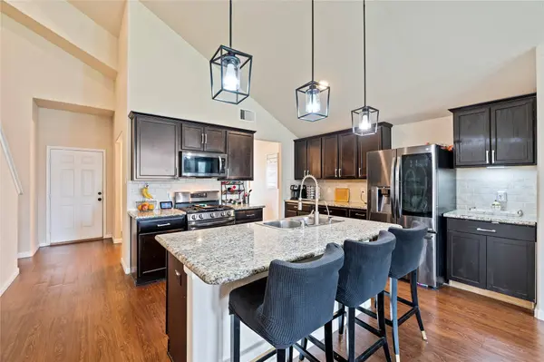9906 Bezeled Circle LN, Rosharon, TX 77583