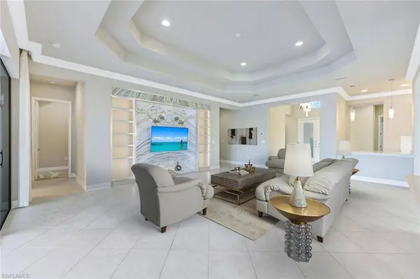 4426 Caldera CIR, Naples, FL 34119